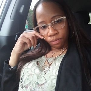 Meet your Posher, Marcella